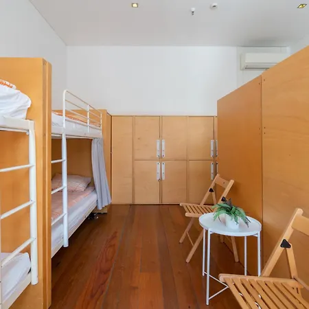 Lounge Hostel&guesthouse Hostal
